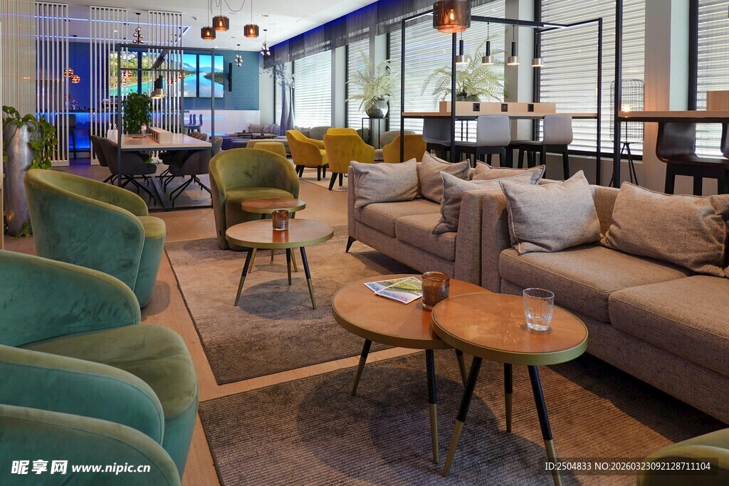 现代风格舒适休闲客厅空间