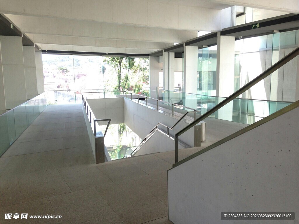 现代简约风格室内楼梯空间