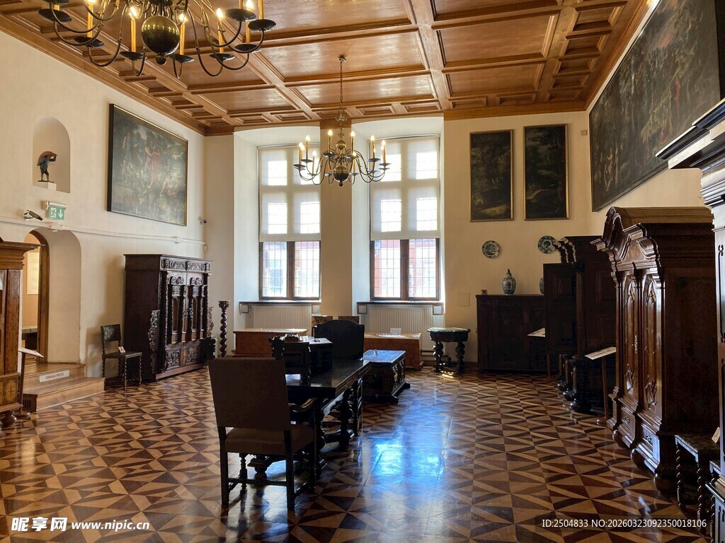 古典欧式风格的豪华室内空间