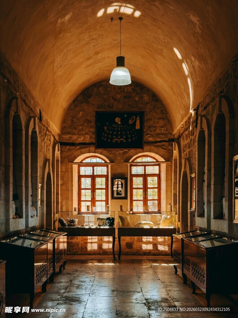 复古拱形室内空间场景