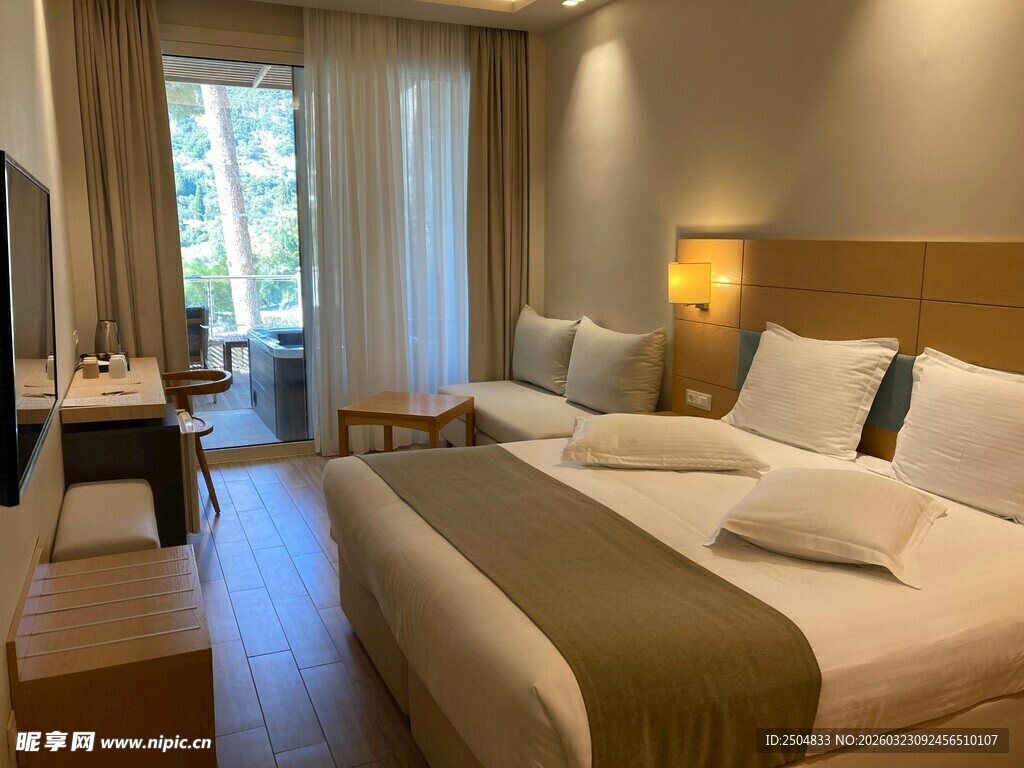 温馨舒适的现代风格卧室