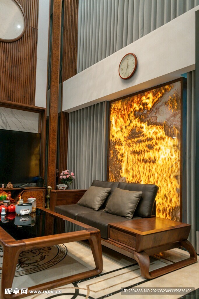 现代豪华客厅室内装饰图