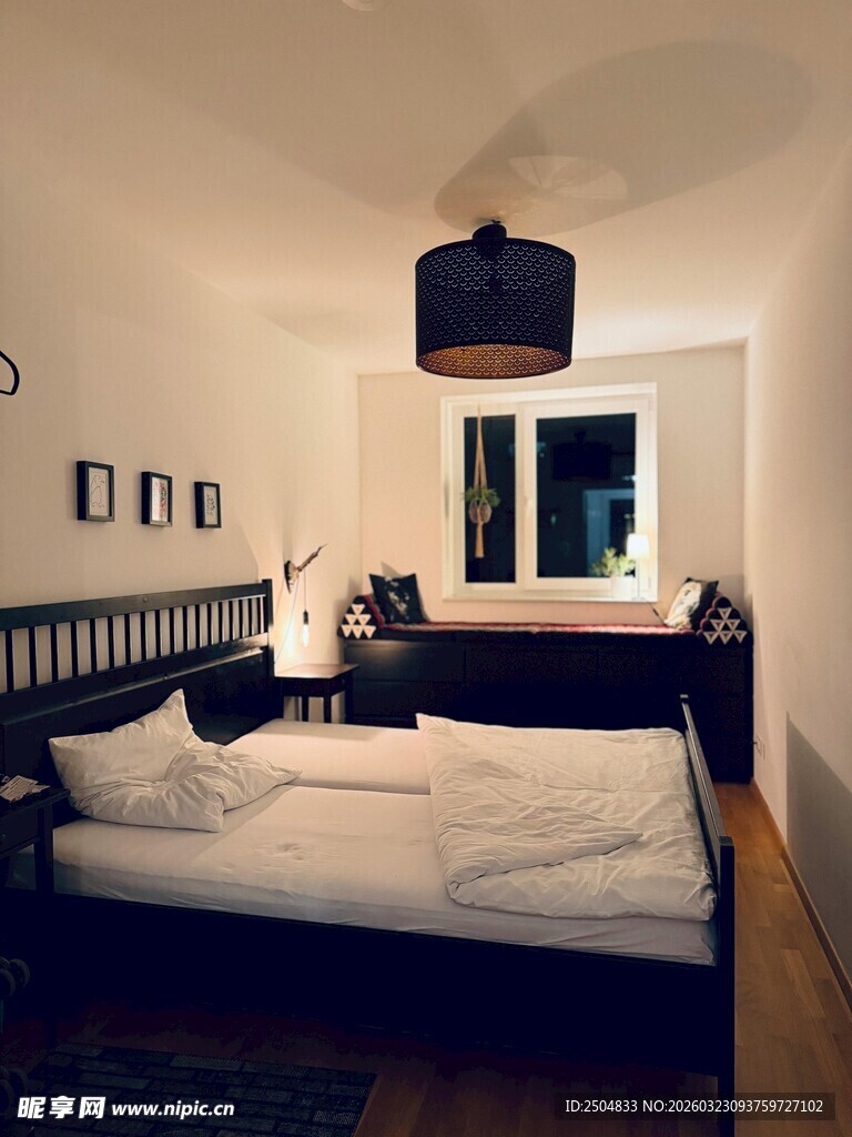 温馨简约风卧室场景