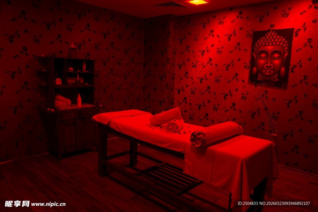 红色主题按摩理疗房间