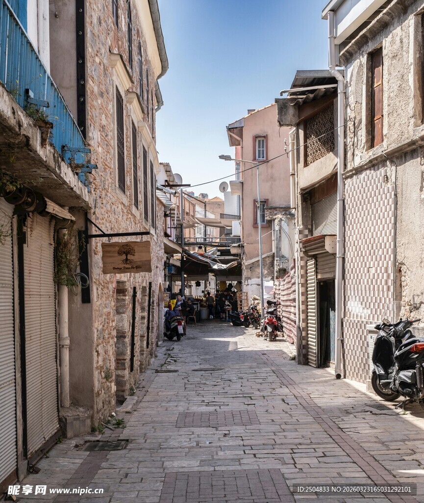 古老狭窄的 洲风情小巷