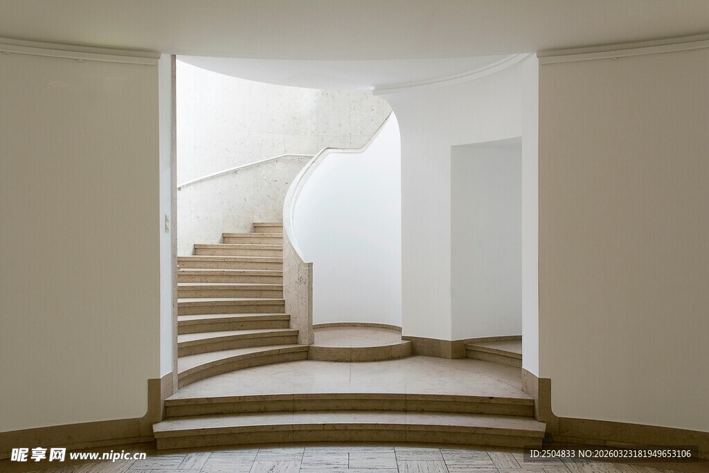 简约室内旋转楼梯设计