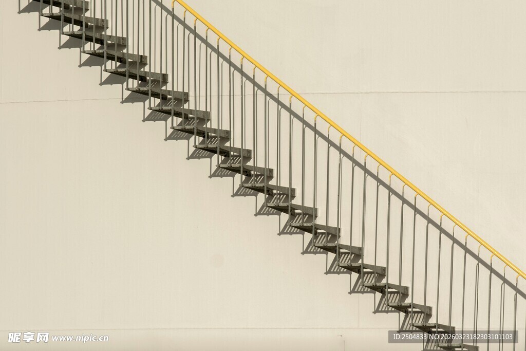 简约金属楼梯扶手设计