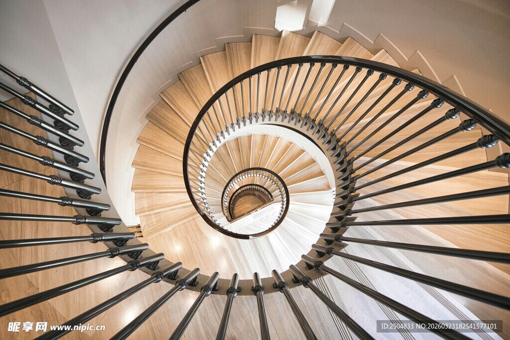 现代简约螺旋楼梯设计