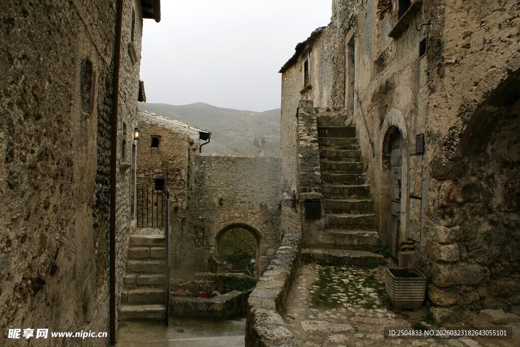 古老小巷的静谧时光