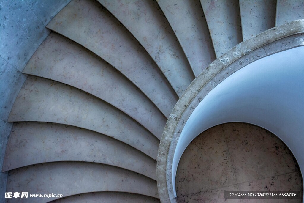 螺旋楼梯的独特视角