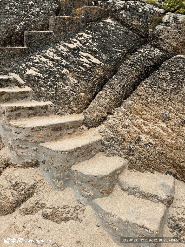 古老石阶 岁月雕琢的痕迹
