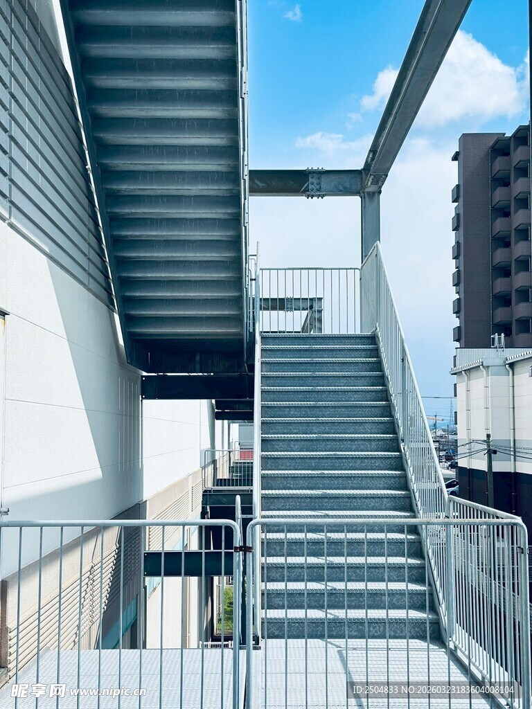 户外钢结构楼梯建筑景观