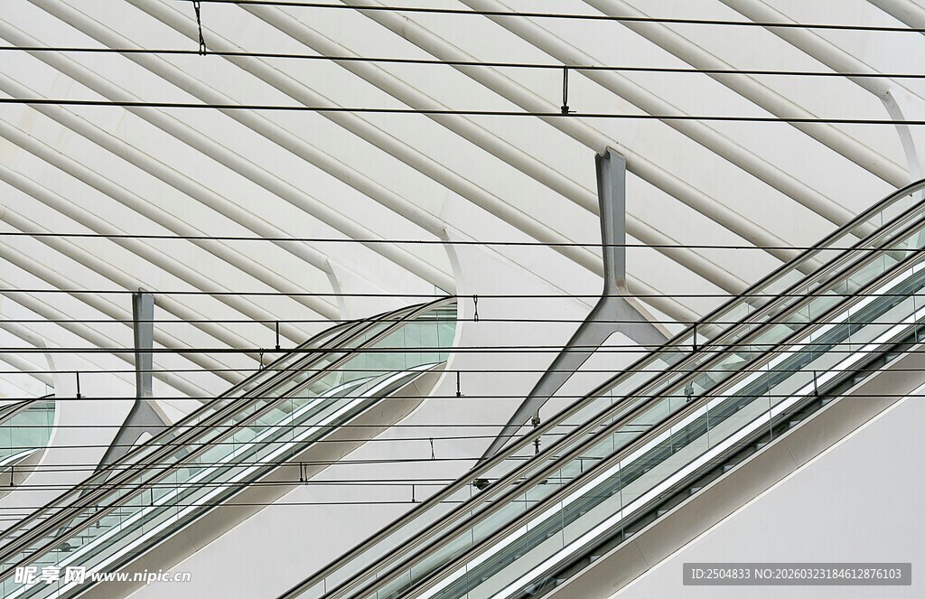 现代金属网格建筑结构