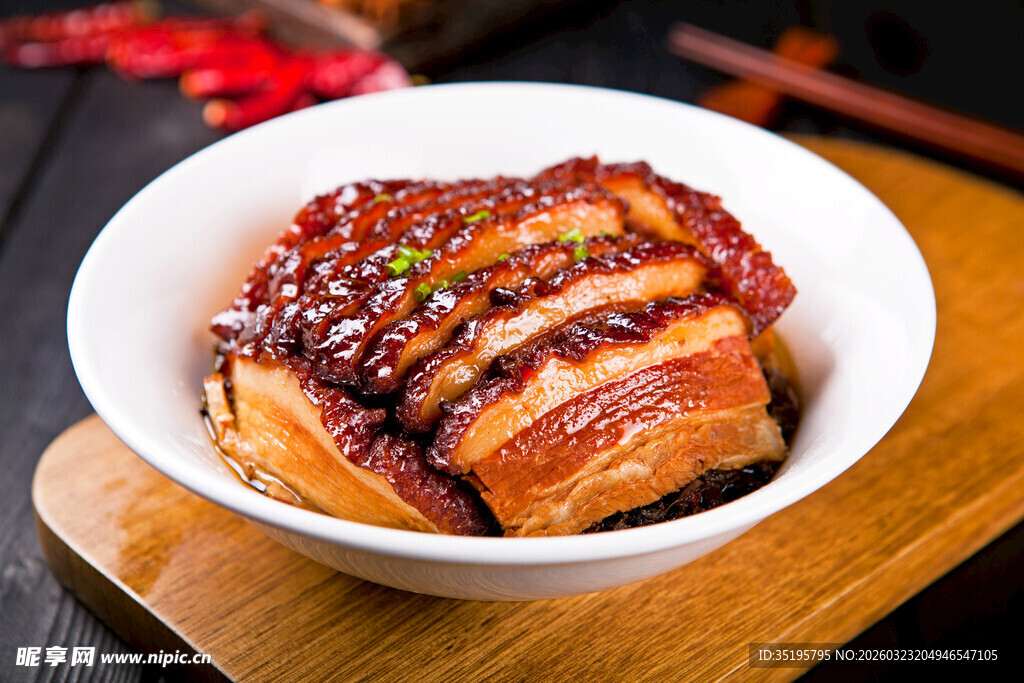 美味诱人的特色东坡肉