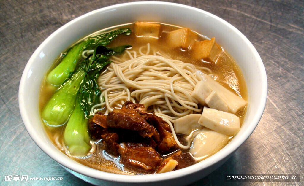 美味营养的家常素面