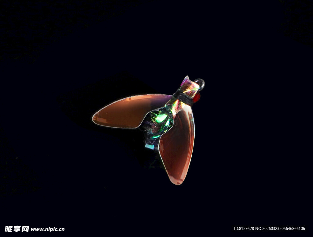 精致金属蜻蜓造型吊坠