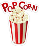 红白条纹杯中的爆米花