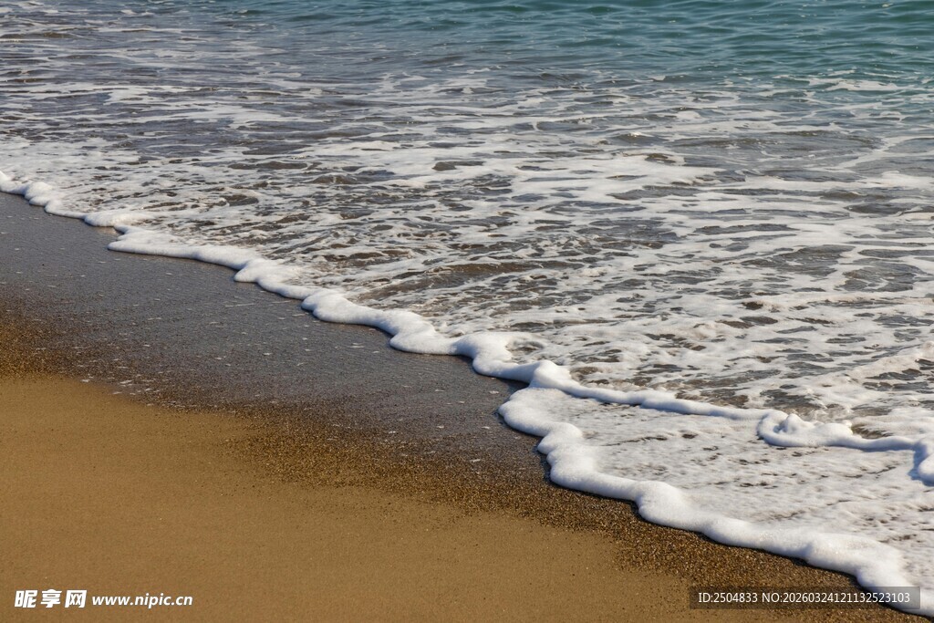海边沙滩海浪美丽景象