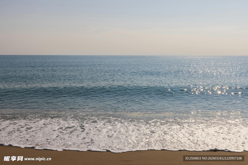 海边沙滩海浪美景