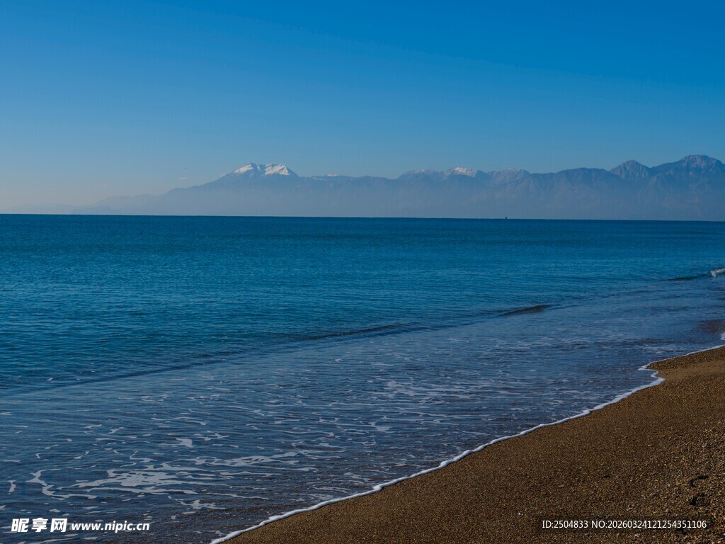 蓝色海滨美景