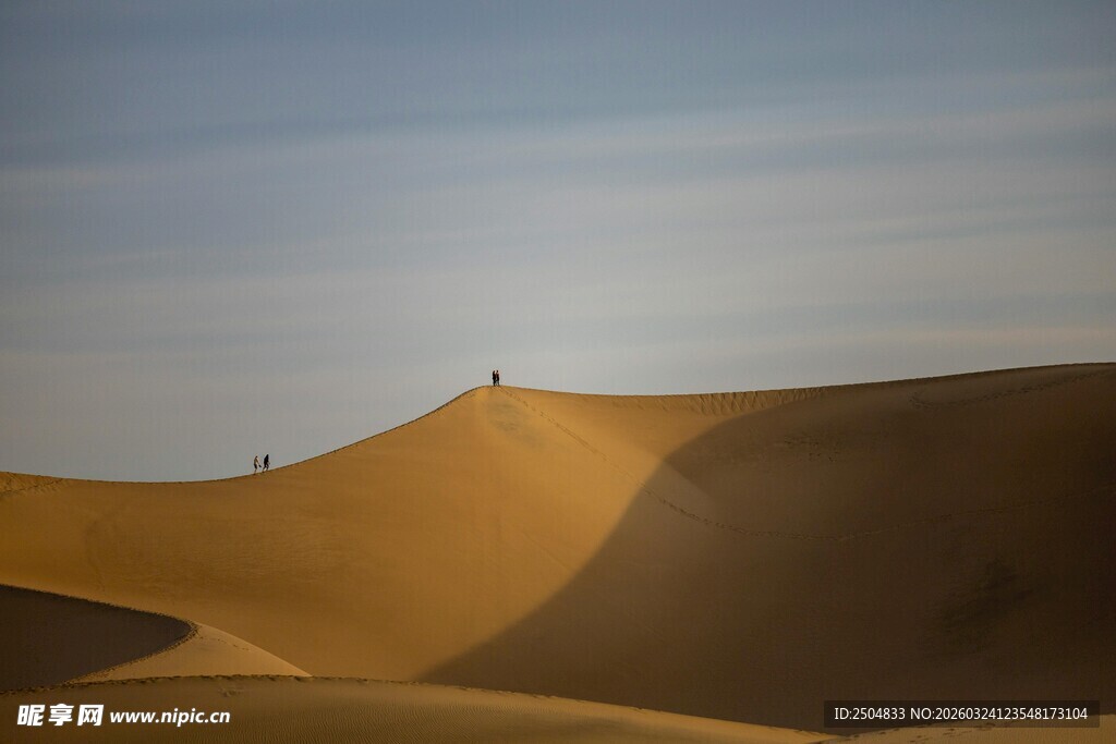  漠风光 沙丘连绵
