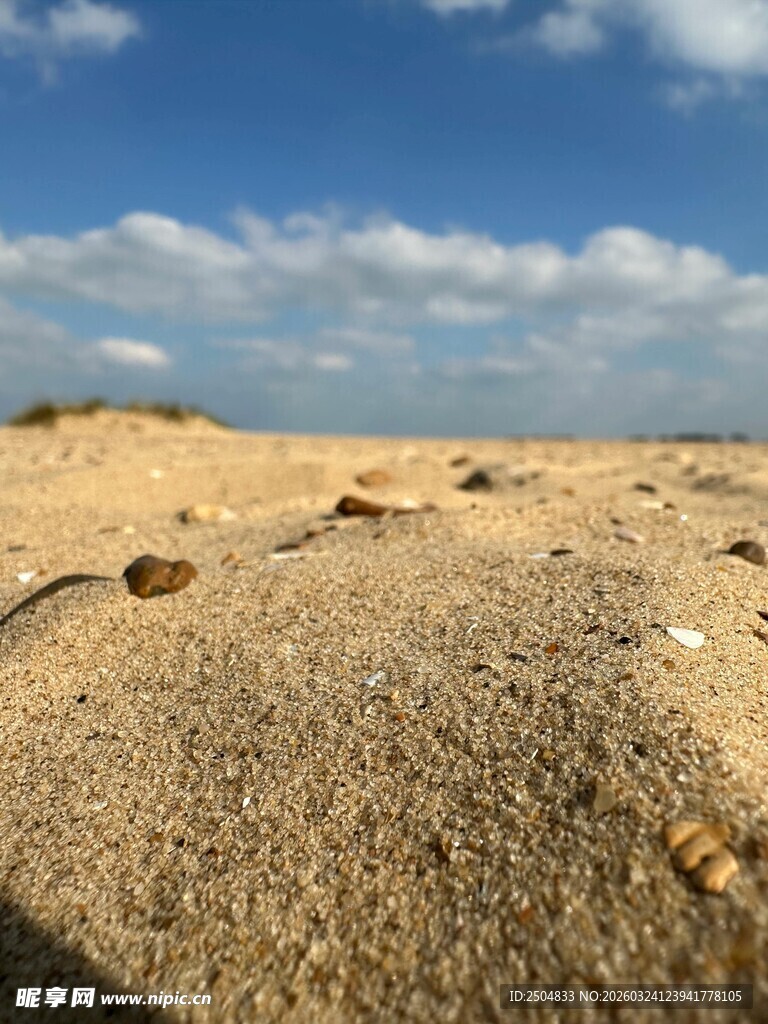  漠风光 沙石与蓝天