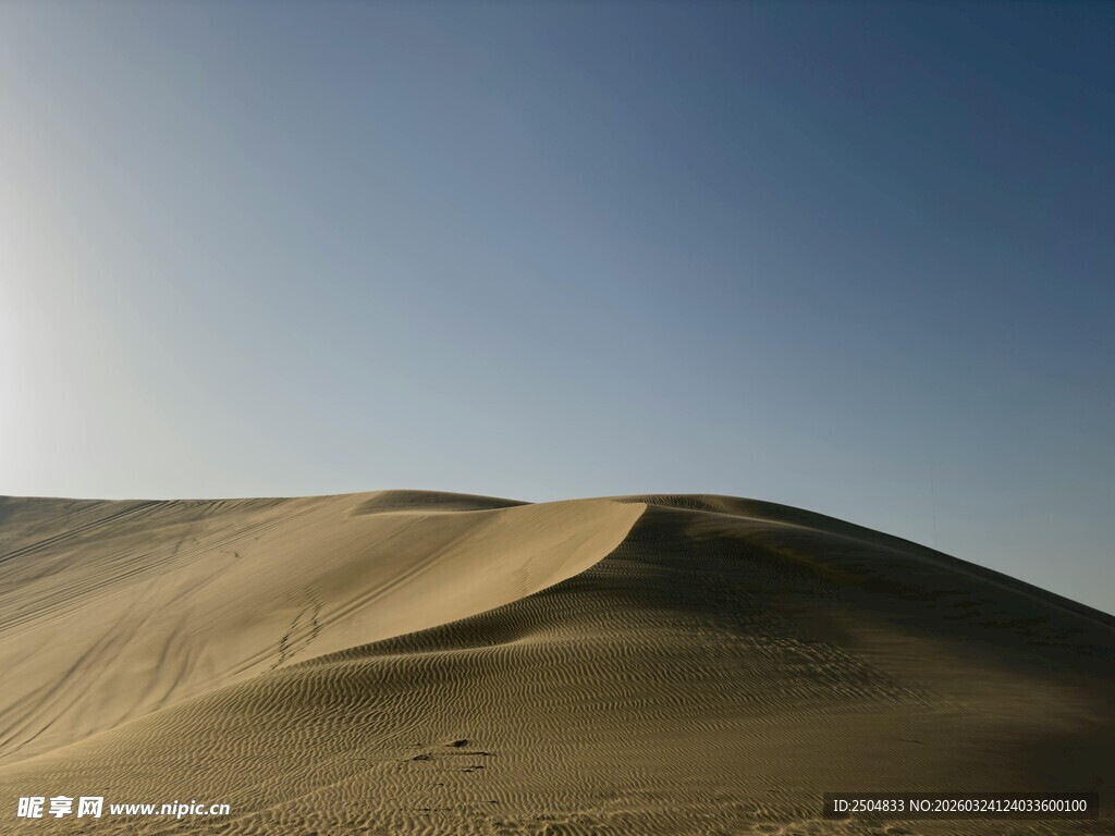  漠风光 沙丘连绵