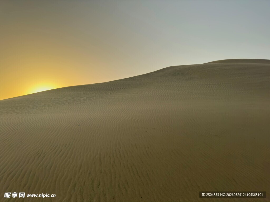  漠日落美景