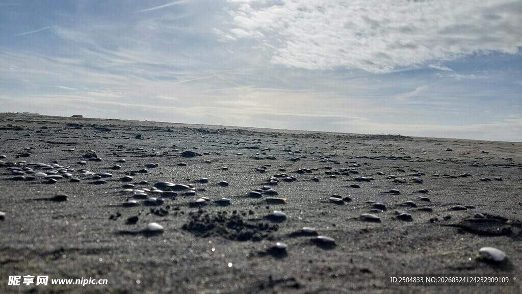 荒凉石滩 广袤天地之景
