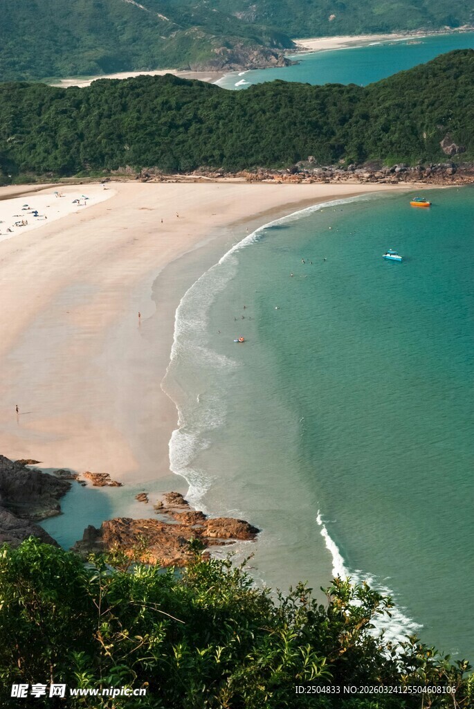 美丽海滨沙滩俯瞰景色