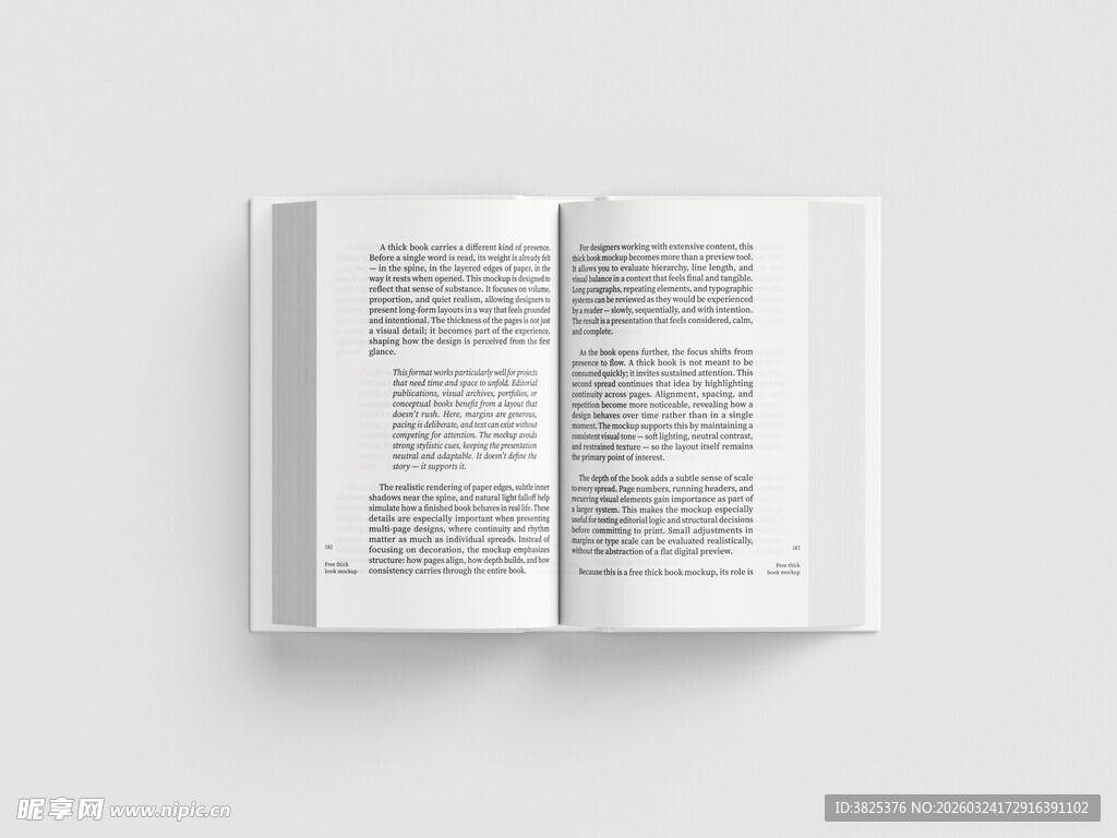 翻开的书页内页展示样机