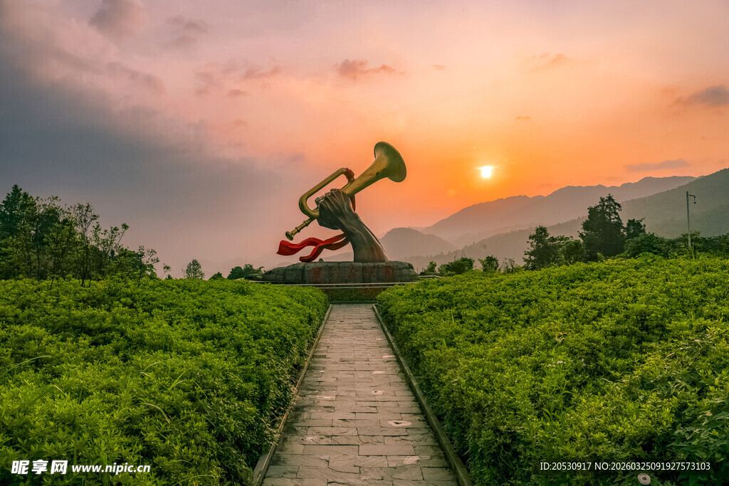井冈山胜利号角雕塑