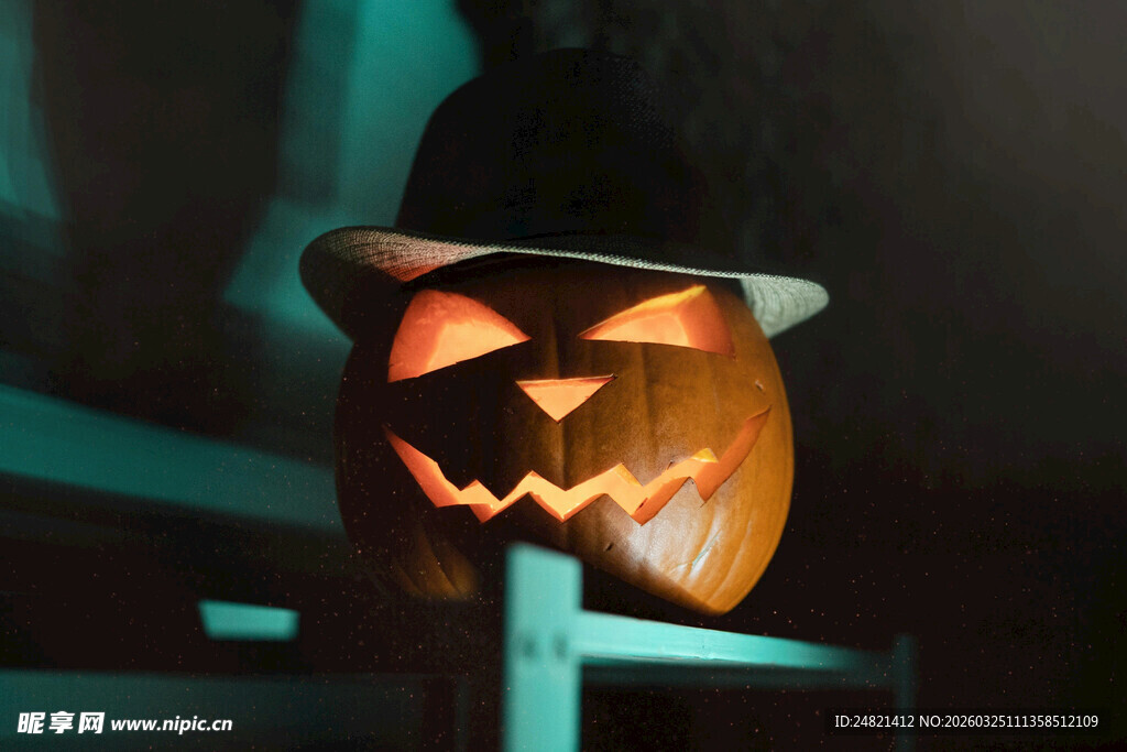 万圣节南瓜灯与巫师帽