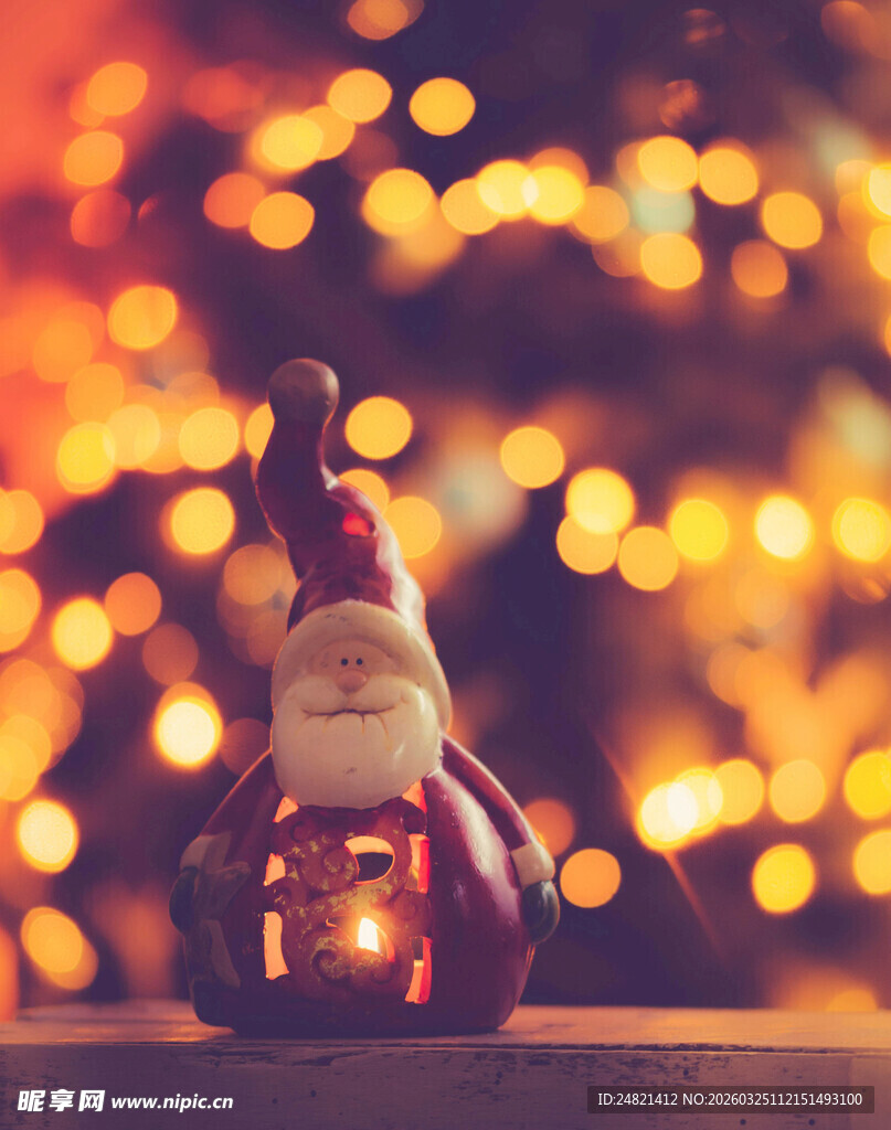 圣诞小摆件点亮温馨氛围