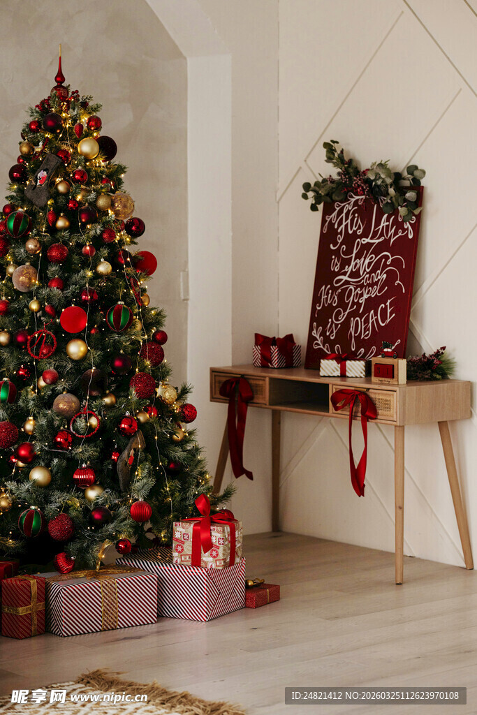 温馨圣诞室内装饰场景