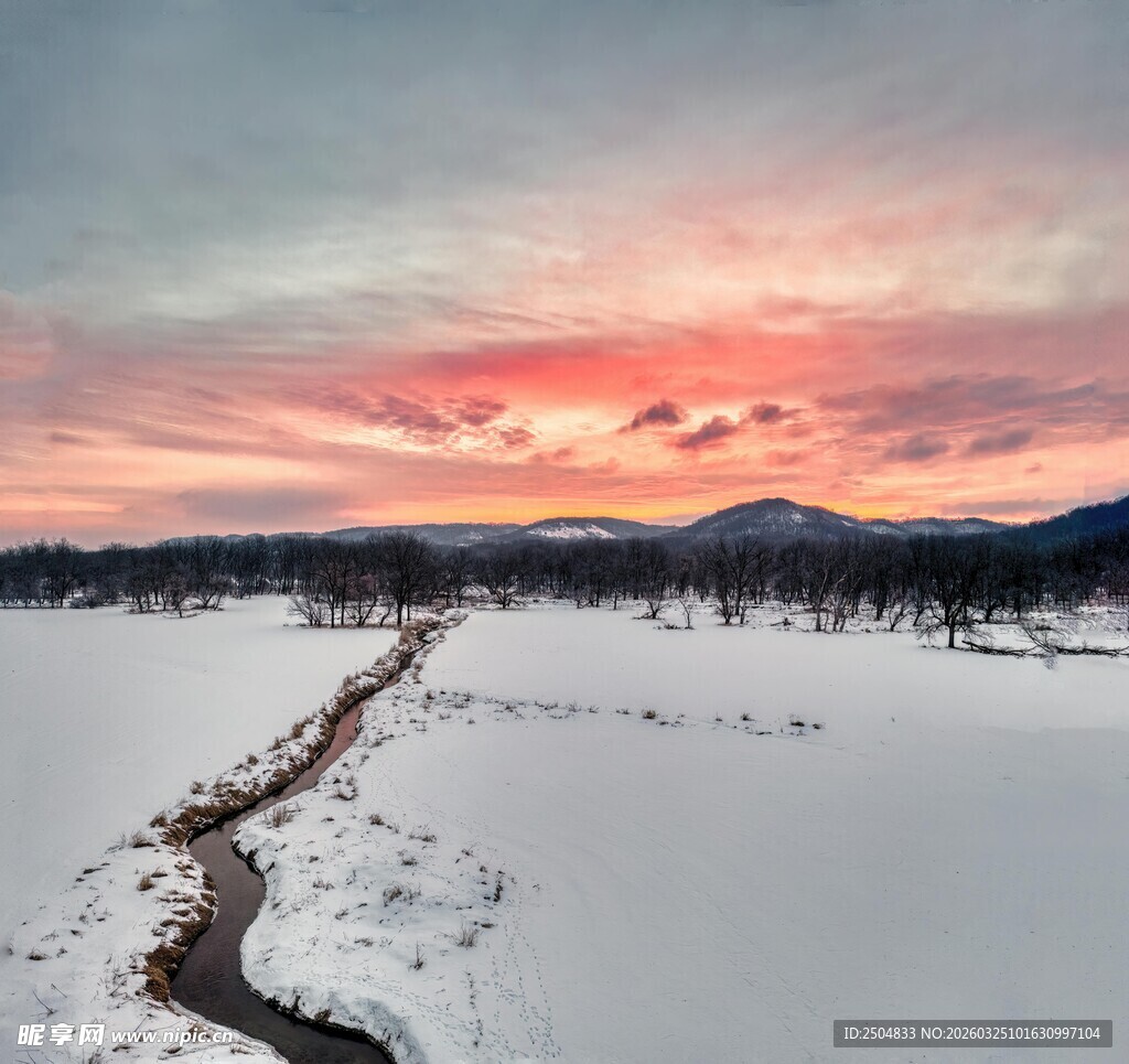 雪野落日美景