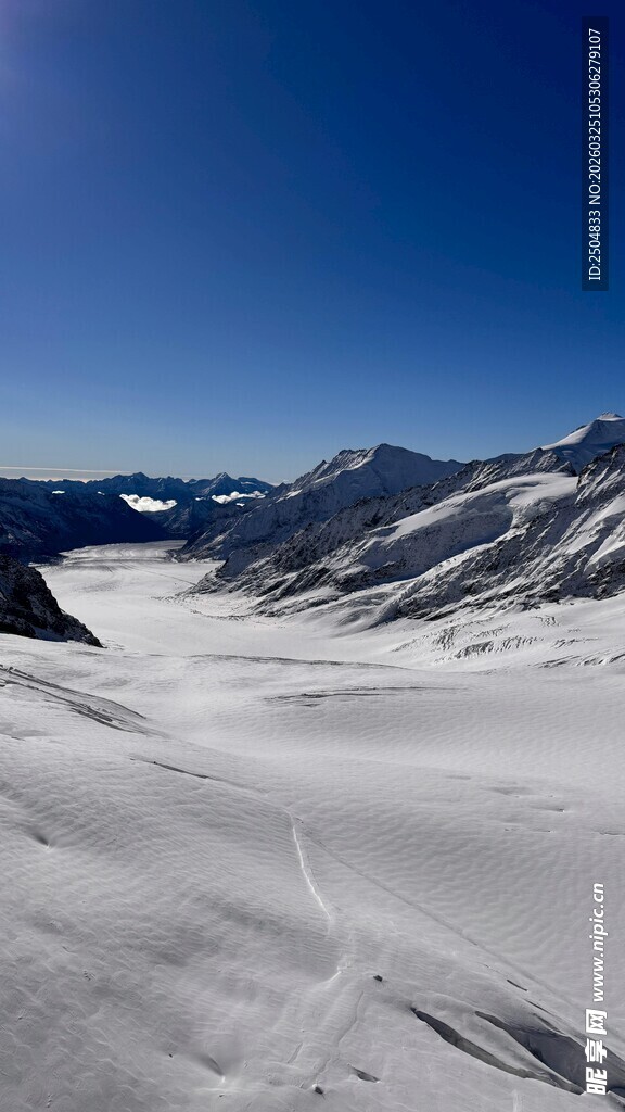 雪山壮丽风光