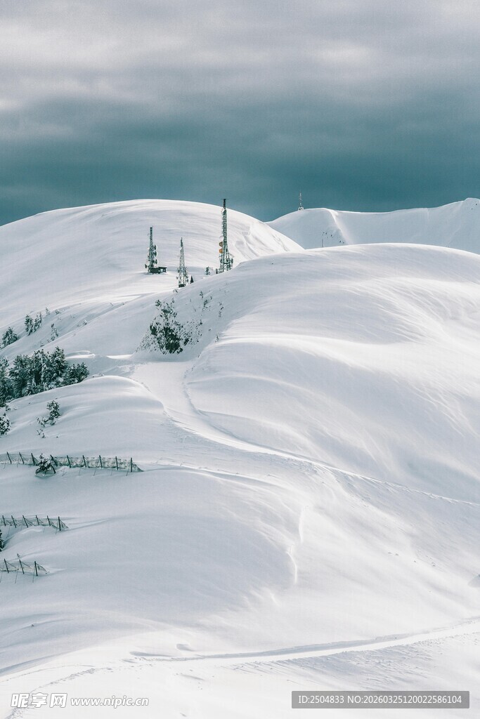 雪山风光 静谧壮美