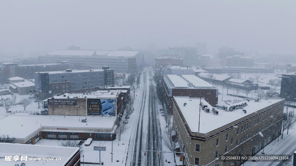 雪后城市俯瞰景象