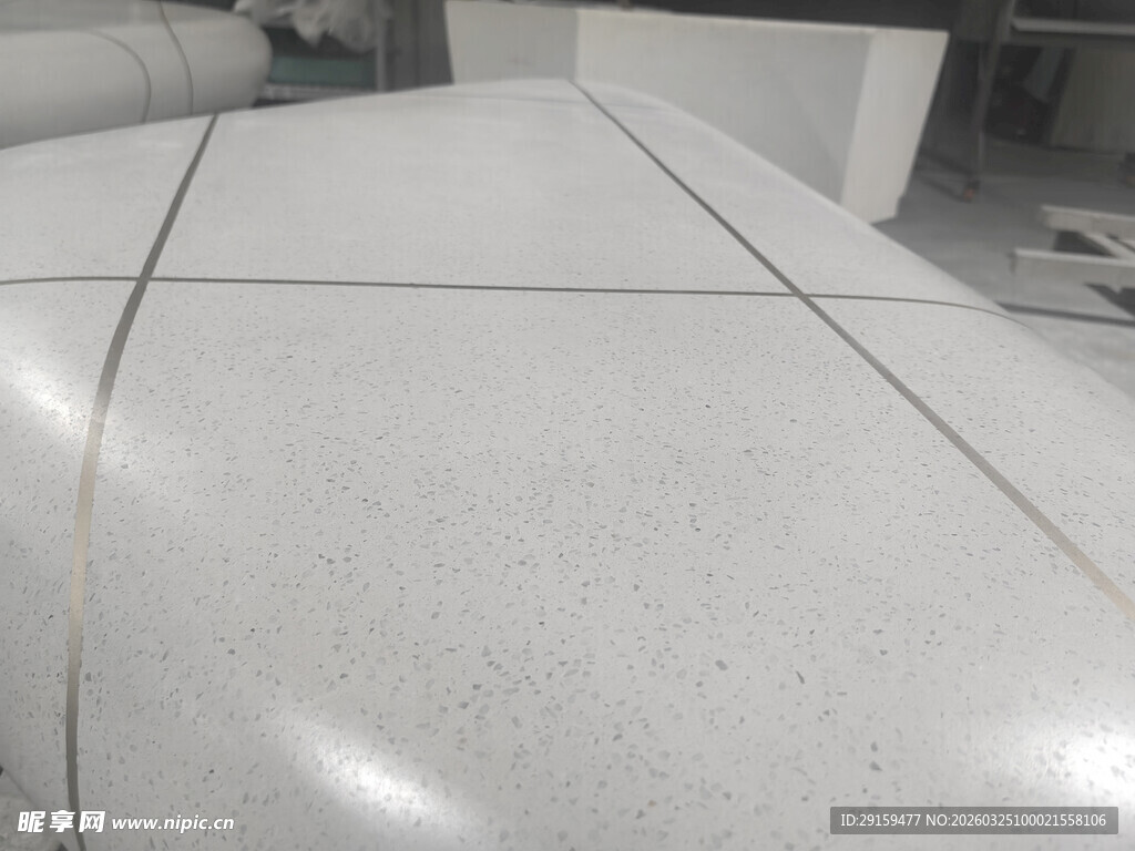 光滑白色石英石台面