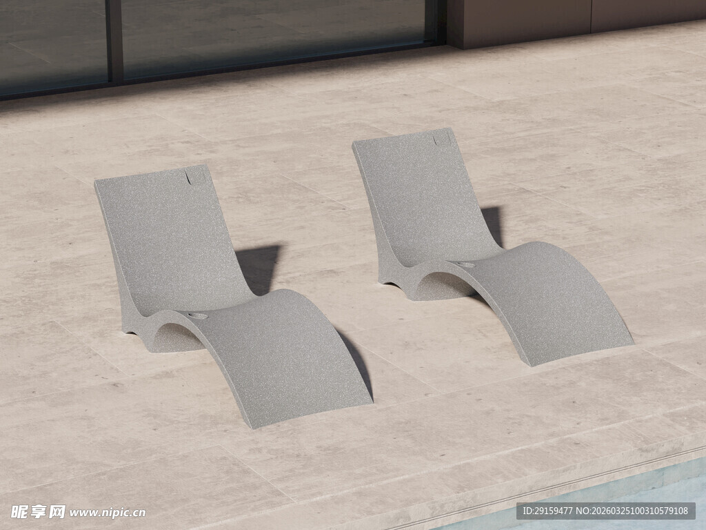 户外泳池边的休闲躺椅