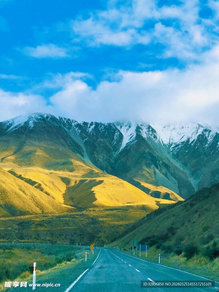 山间公路美景
