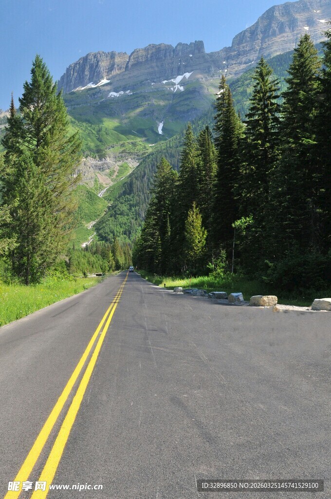 山间公路美景