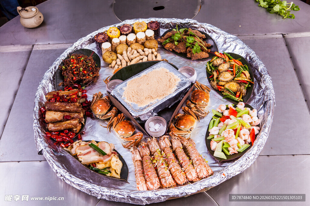 丰盛烧烤拼盘美食盛宴