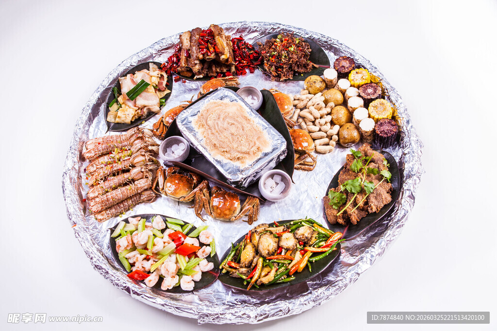 丰盛拼盘 多样美味佳肴