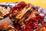 香辣诱人的美味烤排骨