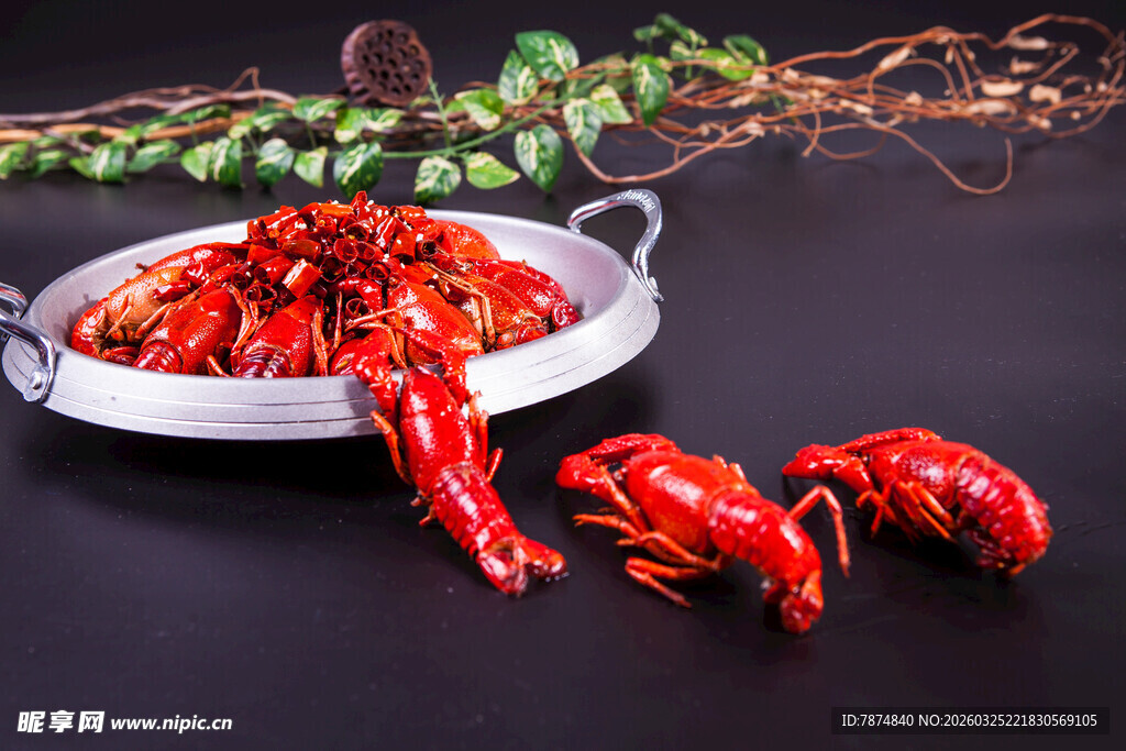 美味小龙虾 盘中诱人佳肴