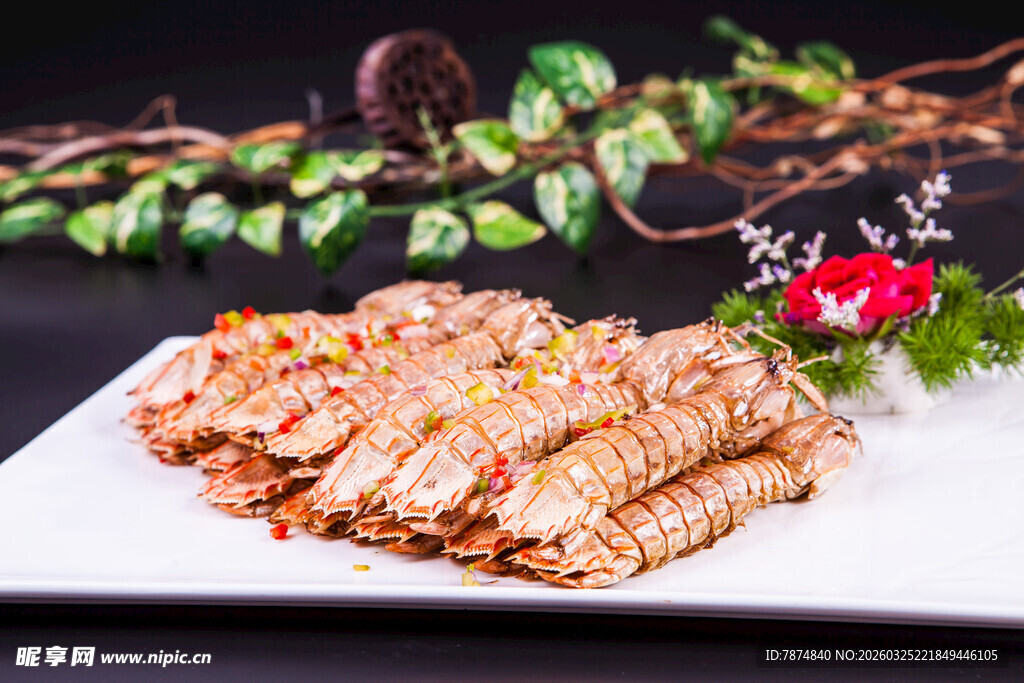 美味香酥炸皮皮虾