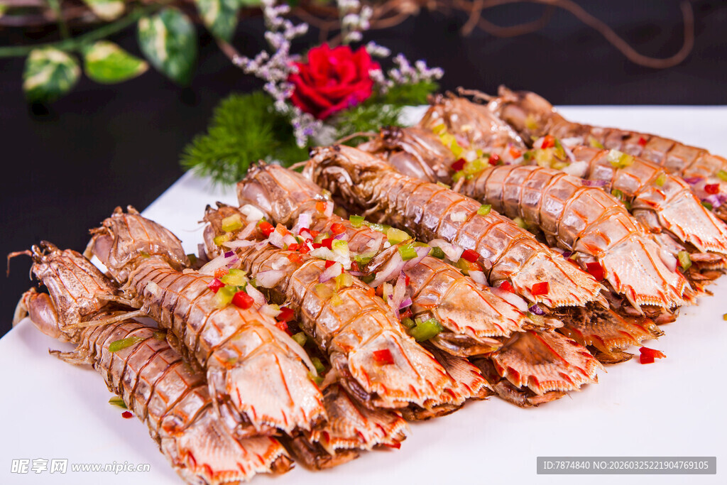 香辣皮皮虾摆盘精致诱人