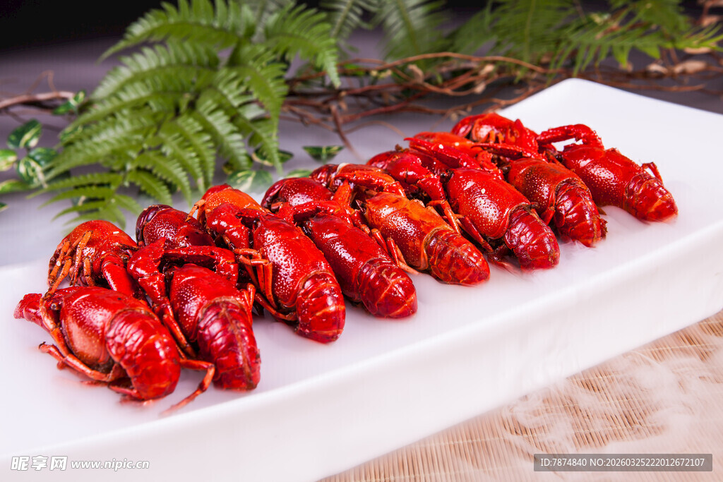美味小龙虾摆盘展示